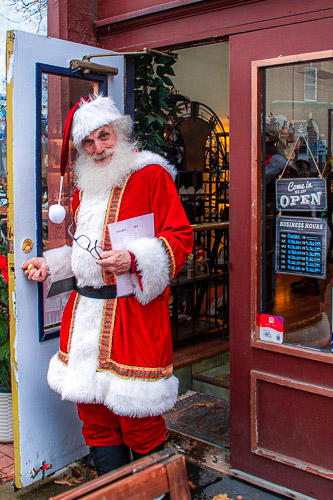 Troy Victorian Stroll, NY - Dec 2024